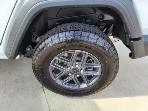 New 2025 Jeep Wrangler Sport S image 20