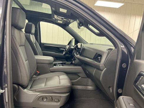 Used 2025 Chevrolet Tahoe RST w/ Comfort Package AWD/4WD image 23