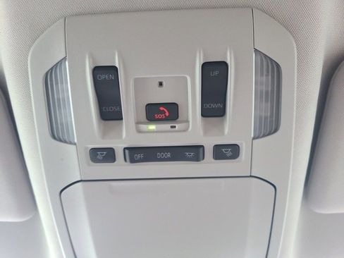 Used 2024 Toyota Highlander XLE image 31