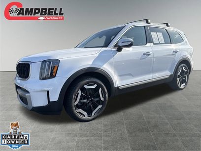 Used 2024 Kia Telluride EX w/ EX Captain's Chair Package