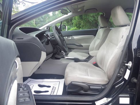 Used 2013 Honda Civic Hybrid Sedan image 18