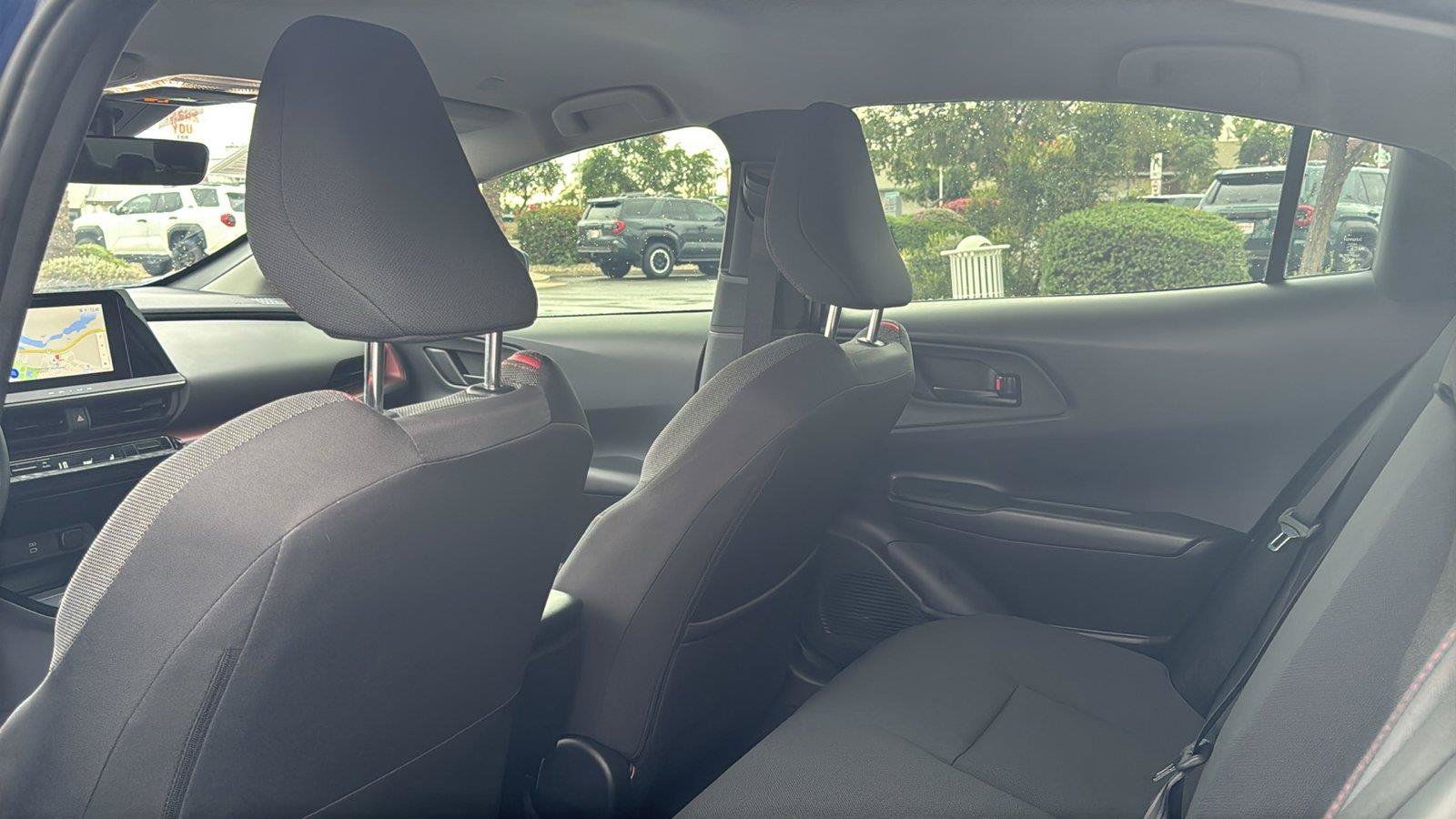 Used 2026 Toyota Prius Plug-In Hybrid FWD image 30