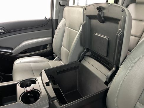 Used 2015 Chevrolet Tahoe LT w/ Luxury Package AWD/4WD image 39