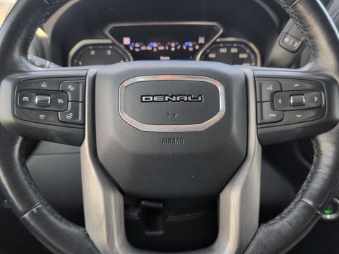 Used 2022 GMC Sierra 2500 Denali w/ Denali Black Diamond Edition AWD/4WD image 12