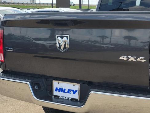 Used 2022 RAM 1500 Classic SLT AWD/4WD image 5