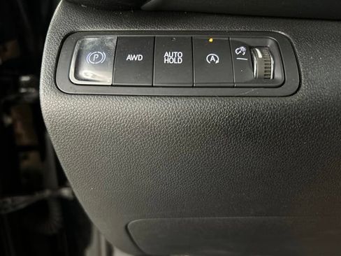 Used 2025 Chevrolet Equinox LT AWD/4WD image 18