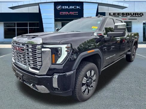 Used 2024 GMC Sierra 2500 Denali w/ Denali Reserve Package AWD/4WD image 3
