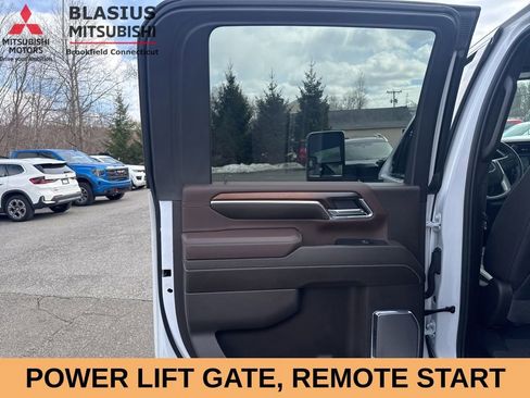 Used 2024 GMC Sierra 2500 Denali w/ Denali Reserve Package AWD/4WD image 13