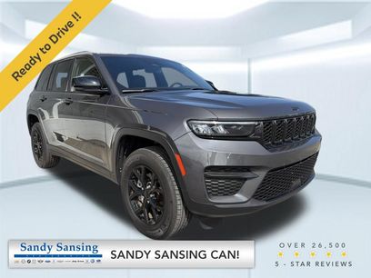 Used 2025 Jeep Grand Cherokee Altitude