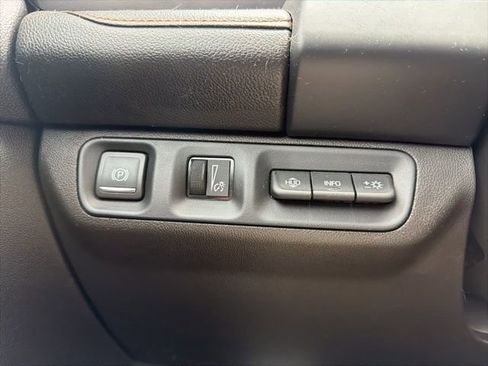 Used 2023 GMC Acadia AT4 w/ Technology Package image 31