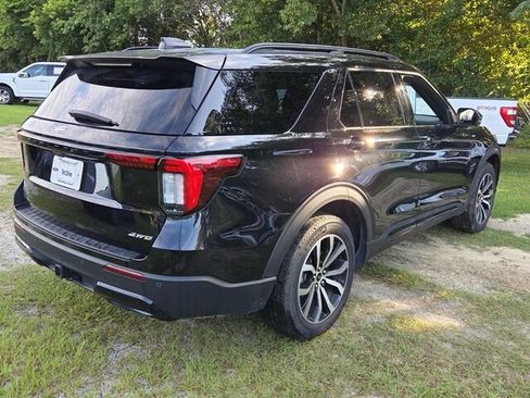 Used 2025 Ford Explorer ST-Line AWD/4WD image 14