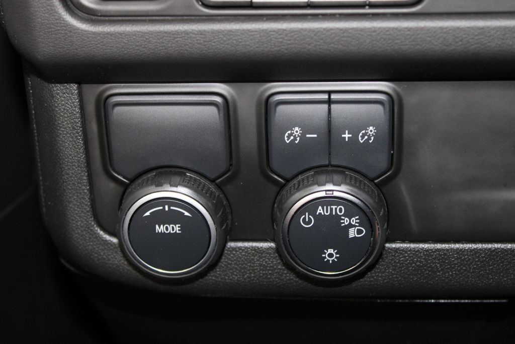 Used 2023 Chevrolet Tahoe Premier RWD image 43