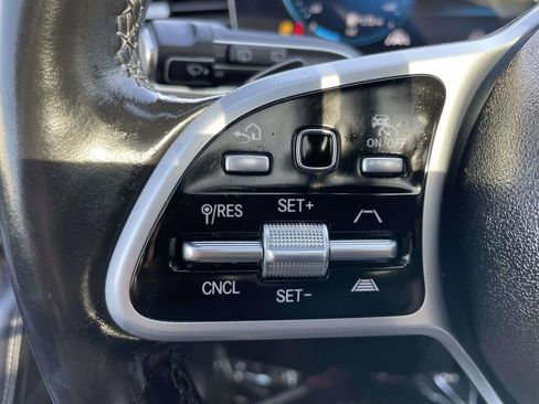 Used 2021 Mercedes-Benz GLS 450 4MATIC image 37