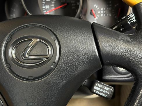 Used 2004 Lexus SC 430 Convertible RWD image 27