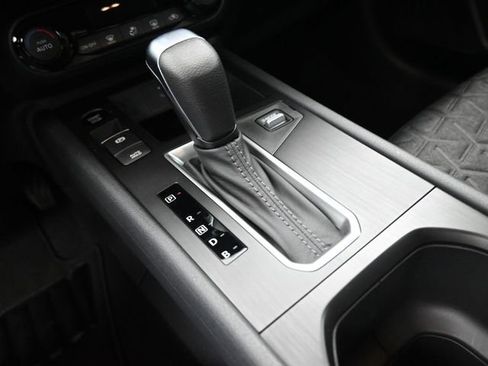 New 2026 Nissan Kicks SV w/ Illumination Package image 33