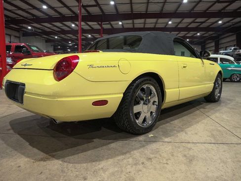 Used 2002 Ford Thunderbird Deluxe image 22