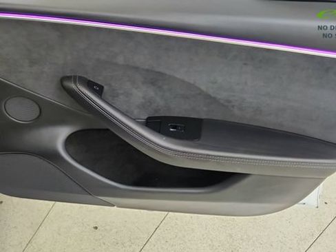 Used 2025 Tesla Model 3 Long Range AWD/4WD image 36