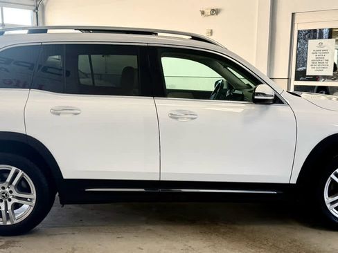 Used 2023 Mercedes-Benz GLB 250 4MATIC image 6