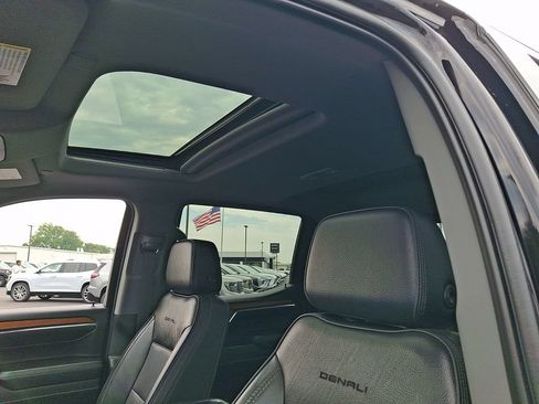 Used 2022 GMC Sierra 1500 Denali AWD/4WD image 13