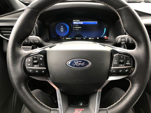 Certified 2022 Ford Explorer ST w/ Equipment Group 401A image 15