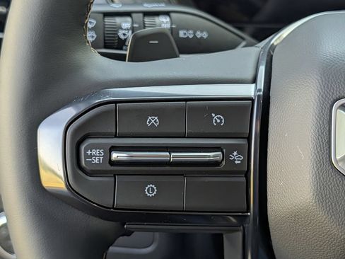 New 2026 GMC Yukon XL AT4 w/ AT4 Premium Package AWD/4WD image 22
