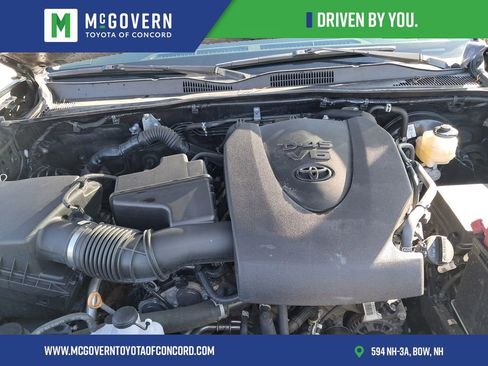 Used 2023 Toyota Tacoma SR5 AWD/4WD image 11