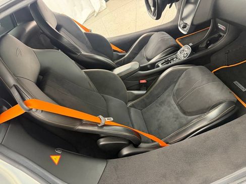 Used 2019 McLaren 570S Spider RWD image 37