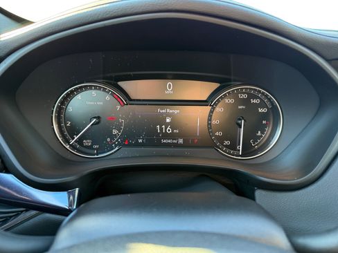 Used 2023 Cadillac XT4 Luxury w/ Cold Weather Package image 11