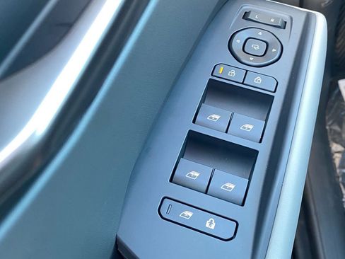 New 2026 Kia EV9 Wind image 11