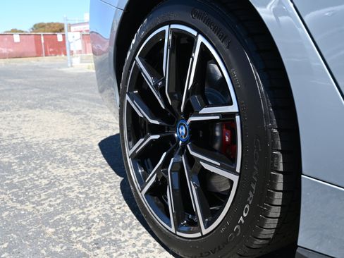 Used 2023 BMW i4 eDrive40 w/ M Sport Package RWD image 12