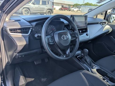 Used 2024 Toyota Corolla LE FWD image 4