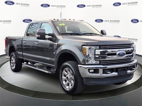 Certified 2019 Ford F250 Lariat w/ Chrome Package image 7