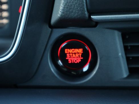 Certified 2025 Honda Pilot Elite image 27