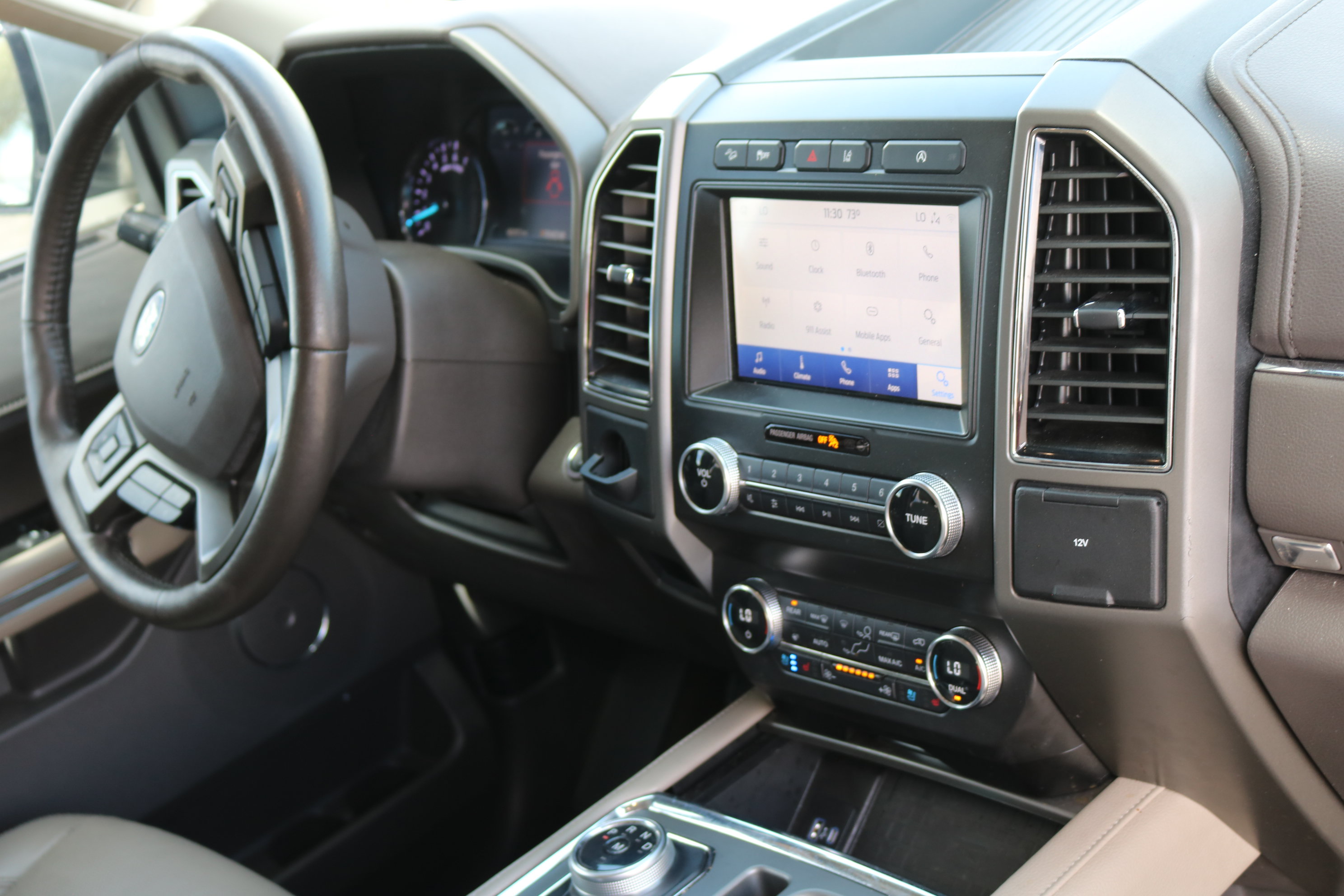 Certified 2020 Ford Expedition XLT w/ Equipment Group 202A AWD/4WD image 10