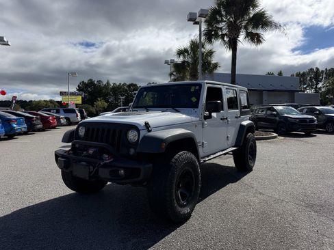 Used 2018 Jeep Wrangler Unlimited Rubicon image 1