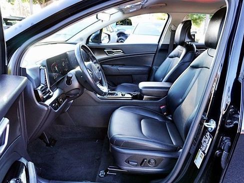 Used 2024 Kia Sportage EX image 14