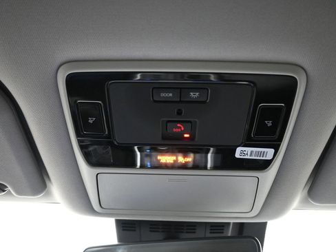 Certified 2025 Toyota Grand Highlander AWD image 17