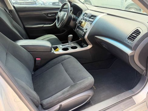 Used 2015 Nissan Altima 2.5 S w/ Special Edition Package FWD image 16