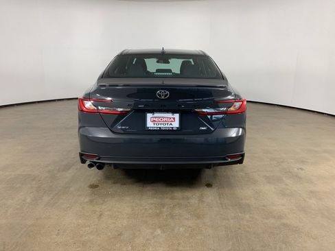 Used 2025 Toyota Camry SE image 10