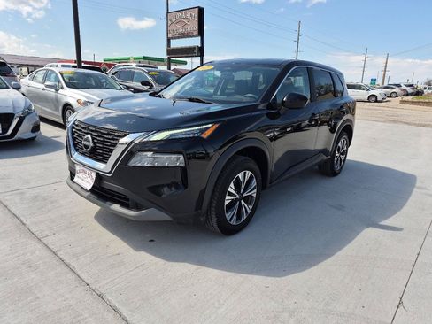 Used 2023 Nissan Rogue SV AWD/4WD image 2