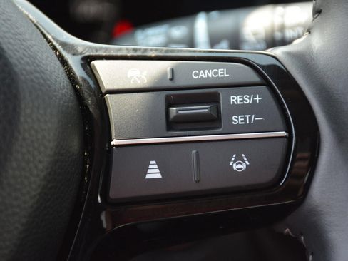 Used 2024 Honda HR-V EX-L image 30