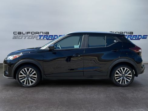 Used 2024 Nissan Kicks SV FWD image 8