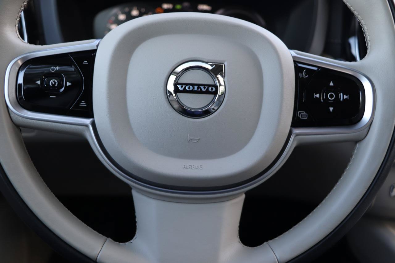 Used 2021 Volvo XC60 T8 Inscription w/ Advanced Package AWD/4WD image 32