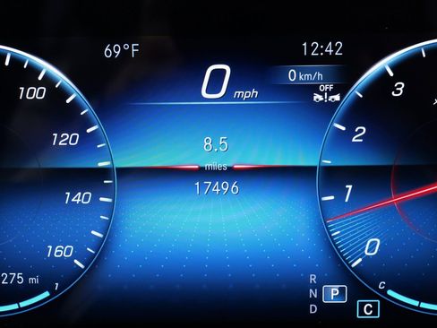 Used 2023 Mercedes-Benz CLA 250 4MATIC image 44