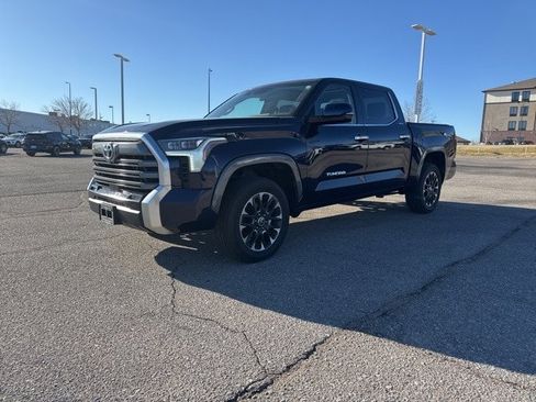 Used 2023 Toyota Tundra Limited image 3