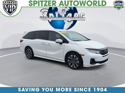 Used 2025 Honda Odyssey Elite image 2