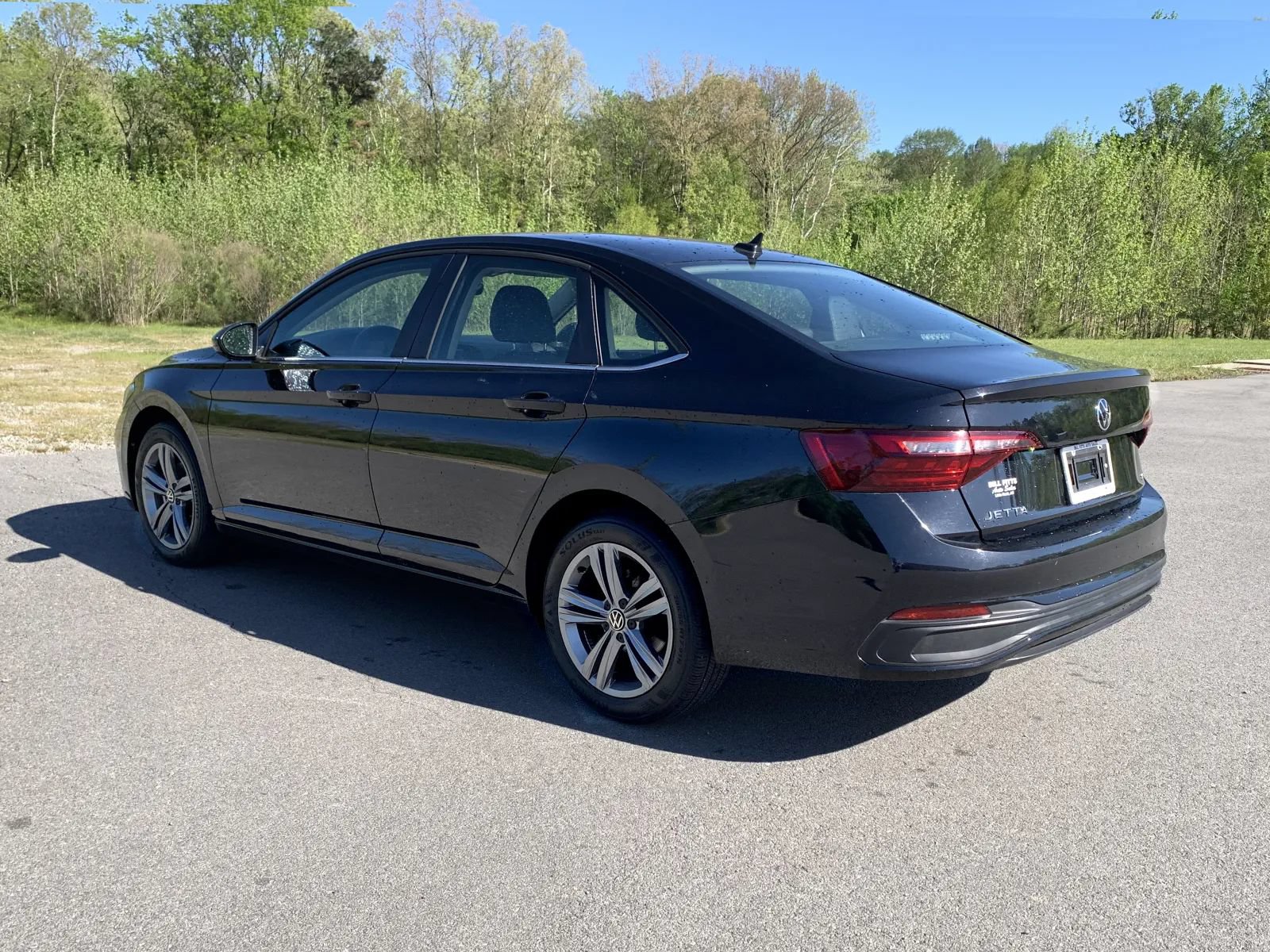 Used 2024 Volkswagen Jetta SE FWD image 5