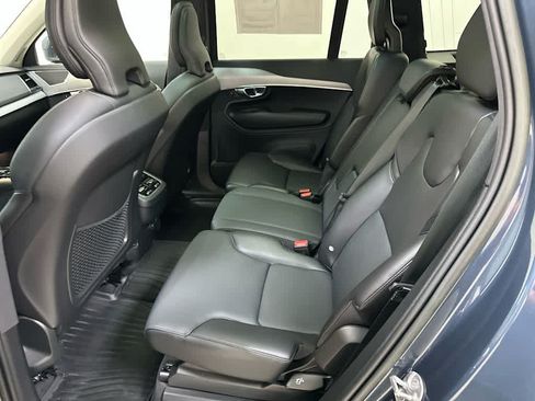 Used 2023 Volvo XC90 B5 Core w/ Protection Package AWD/4WD image 23
