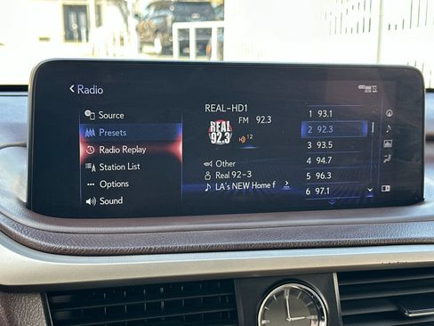 Used 2020 Lexus RX 350L FWD w/ Premium Package image 21