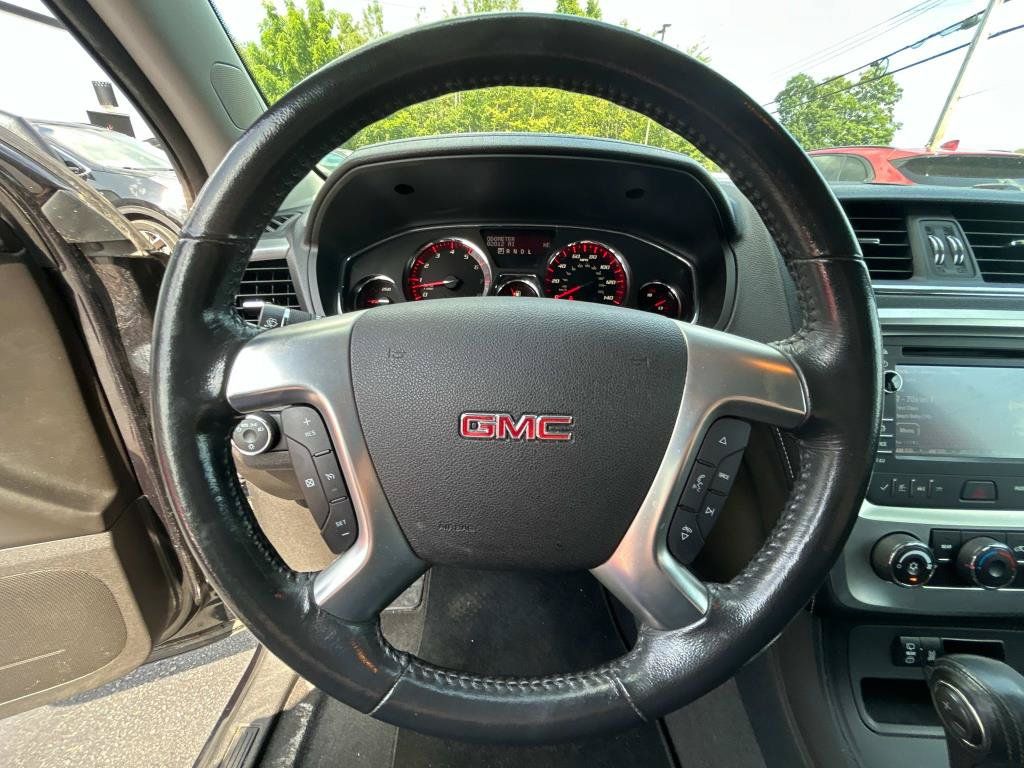 Used 2013 GMC Acadia SLE FWD image 23
